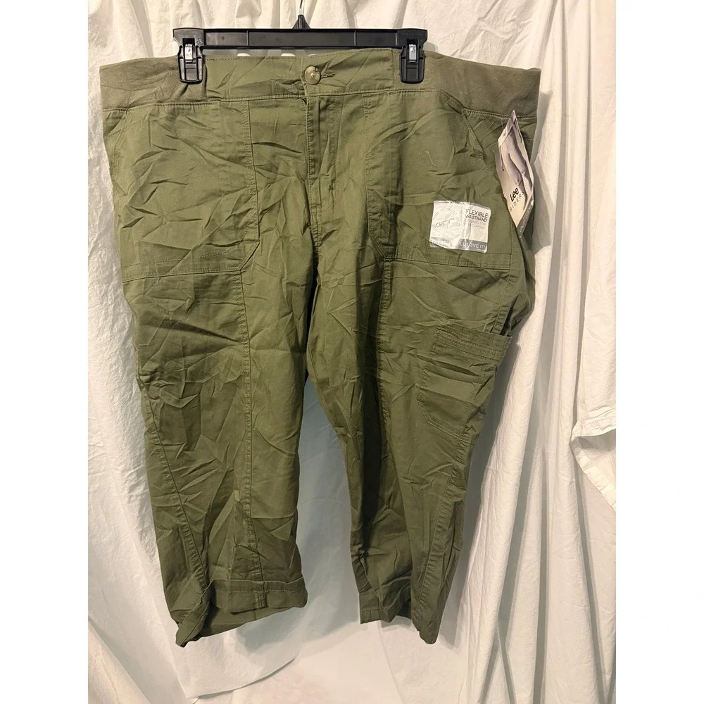 Lee Riders‎ Midrise Utility Skimmer Pants Lichen Green 20W M Flexible Waist
